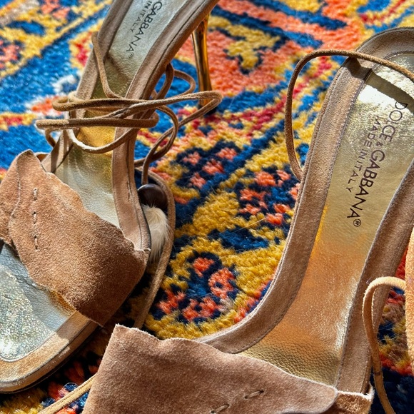 Authentic 90s Dolce&Gabbana Tan Suede Heels - Picture 4 of 7